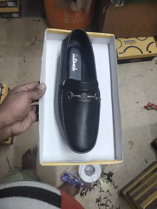 With box  uploaded by Al fine footwear jajmau kanpur on 1/18/2024