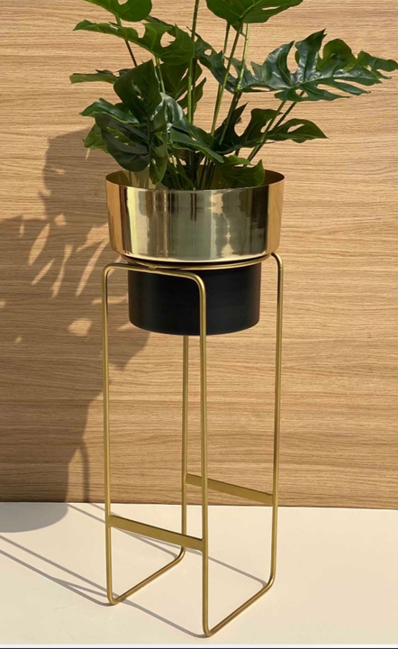 Modern Metal Floor Gold White Planter Gold Stand Flower Stands for Living Room Bedroom Display Plant uploaded by business on 1/19/2024