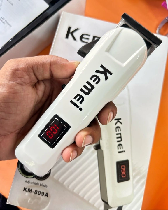 Kemei 809A Clipper trimmer uploaded by KUDLACOSMETICS on 1/21/2024