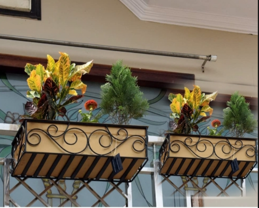 Post image Trolly Shape Metal Plant Pot Stand Display Shelf Indoor Outdoor Flower Rack Holder - Planter Shelves - Home Garden Decor