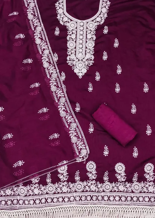 Butti uploaded by Kesari Nandan Fashion saree and dress material on 1/23/2024