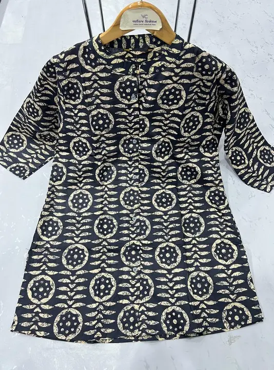 SHOWROOM PIS FANCI TOPS uploaded by Varniraj women's clothing seller on 1/25/2024