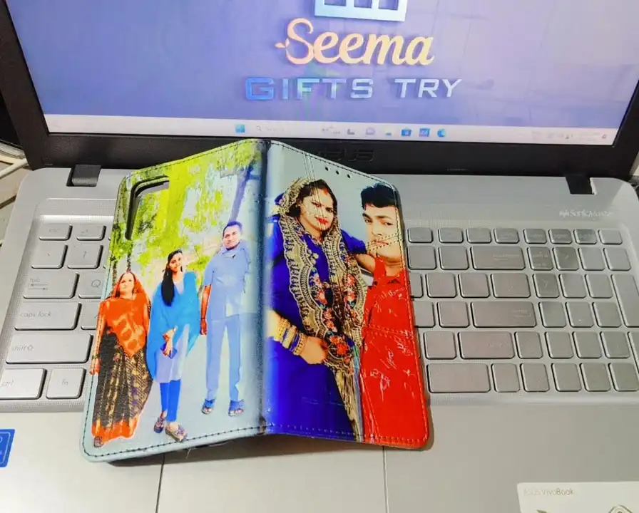 Post image *Coustmize Filp Cover With double Side Photo Print*

💖 Required Photo 2
💖 Model Name
💖 Address &amp; payment screenshot
🦋 COD 50/- Extra
🌞 After confirm the order within delivery 4 to 5 days dispatch your address.

💖 Order Number 9429051269
🌞 WhatsApp number 9429051269