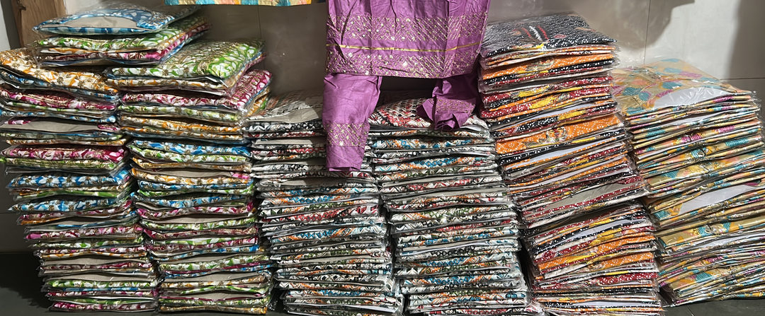 Visiting card store images of Nayera garment