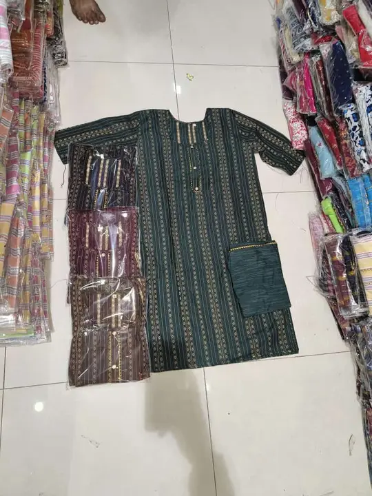 Post image I want 1-10 pieces of Kurta set at a total order value of 150. Please send me price if you have this available.
