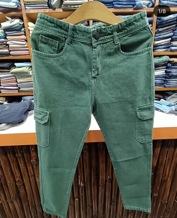 Post image I want 11-50 pieces of baggy jeans 6 pocket at a total order value of 10000. I am looking for i want a baggy jeans plain and 6 pocket price range . Please send me price if you have this available.