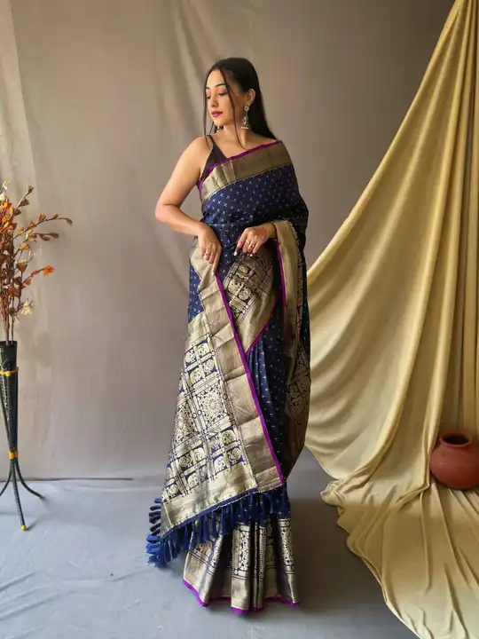 SUPERB ANTIQUE WEAVING USED IN THIS HANDLOOM SAREES uploaded by Miss Lifestyle on 1/31/2024