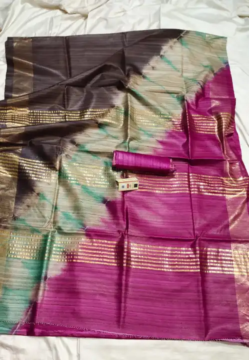 ☝It's available👆

🤏Material=Ghicha by tassar Jari bodar.

Dijaen=Shibory dye pure silk Saree 🥻
 uploaded by Ajaz textiles on 2/1/2024