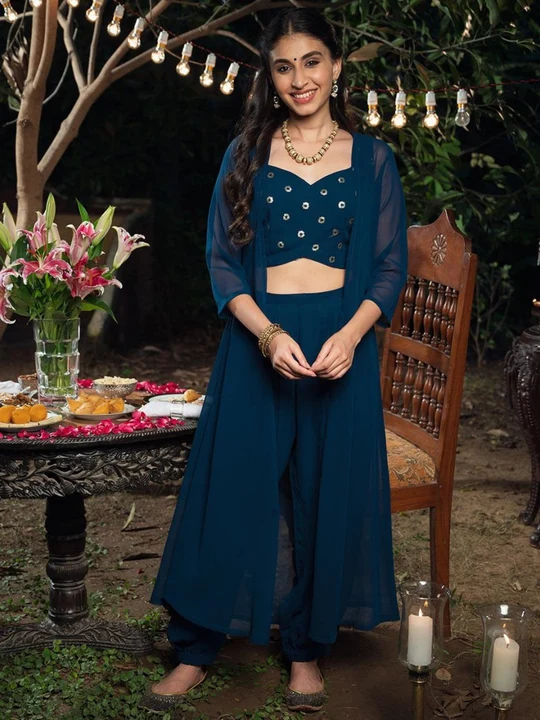 Post image ❤️‍🔥Georgette top dhoti pant and jecket  3 piece Set❤️‍🔥

🥀Sku Name : 1106🥀

👚 Fab :   Georgette 👚

🧶Work Type : Embroidery  🧶

🖍Color  : Blue🖍

🥼LIgning : American crepe🥼

Size : S-M-L-XL-XXl


*Ready To ship*

Price-549/-+Gst