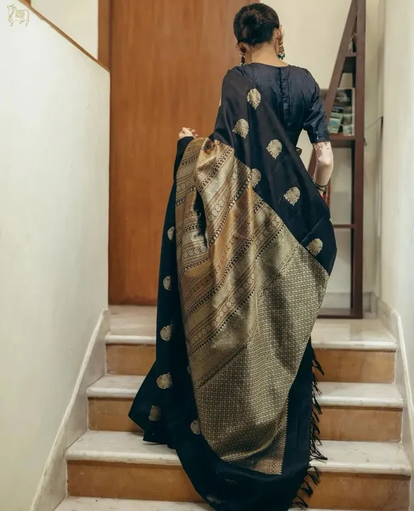 Post image Hey! Checkout my new product called
Rich pallu with allover buti design saree .