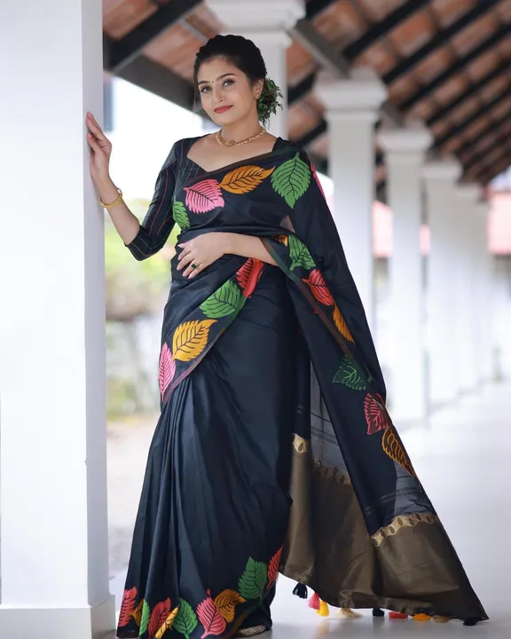Beautiful weaving design with flower design saree uploaded by business on 2/5/2024