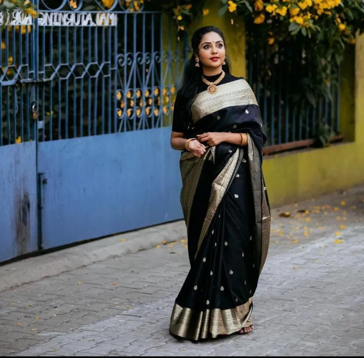 Rich pallu with allover Golden butii design saree  uploaded by DHANANJAY CREATIONS on 2/5/2024