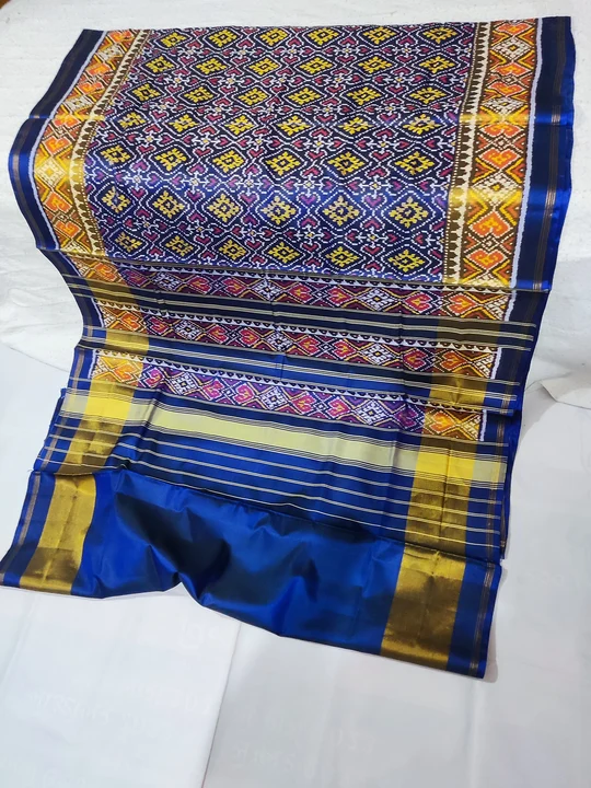 Pure silk paan chanda design patola saree uploaded by weaversofindia on 2/7/2024