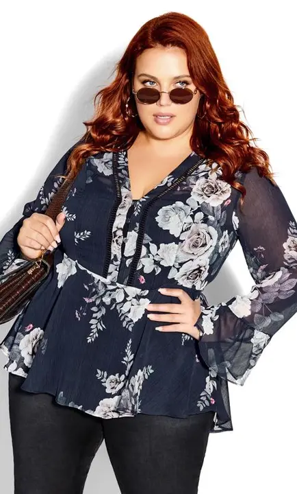 Post image I want 11-50 pieces of Top at a total order value of 5000. I am looking for Kom dam ka woman plus size fancy top chahiye.. Please send me price if you have this available.