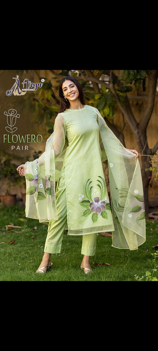 Post image *••••••Flowero Heavy Fency Pair With Dupatta Set.••••••*

*Fabric Details*

Kurti Fabric :- Heavy Georgette Print

Pant Fabric :- Muslin Silk

Dupatta Fabric :- Georgette Print.


*•••Product Detail•••*

Style :- Kurti Style.

This Is Designer Piece.

Size - M - L - XL -XXL


*Price – 1250/- (include all tax)+ Extra Shipping*

*Hurry Up For Best Festival Collection*