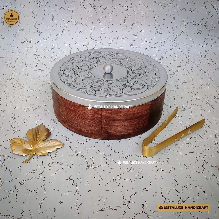 Wooden Chapati Box uploaded by Metaluxe Handicraft on 2/12/2024