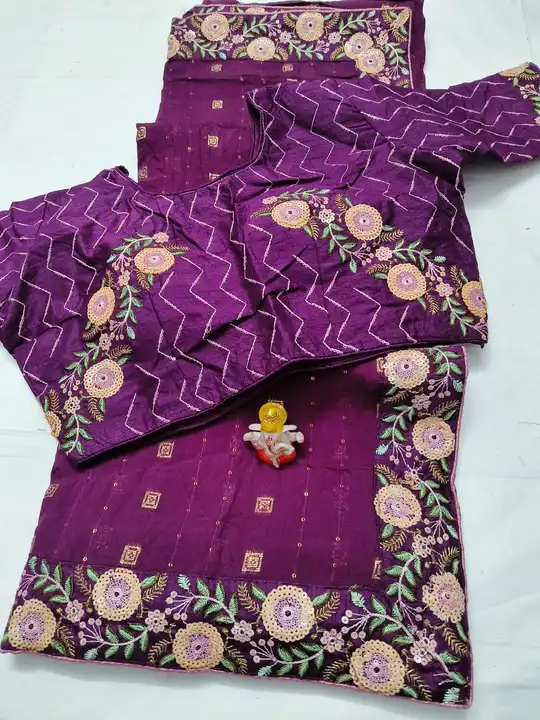 *H&C*  *VISCOSS FAB WEAVING JARI & SEQUENCE ALL OVER WITH BEAUTIFUL TRADITIONAL SEQUENCE LACE BORDER uploaded by Marwadi Businessmen on 2/17/2024