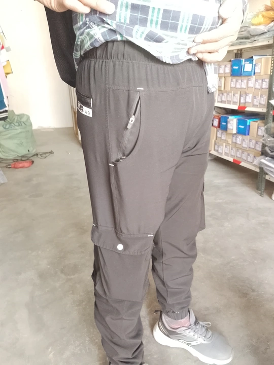 Post image I want 11-50 pieces of Trackpants at a total order value of 10000. I am looking for Ns side pocket best quality . Please send me price if you have this available.