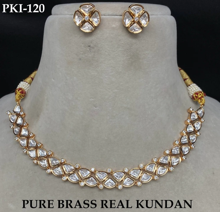 pure kundan set uploaded by Fashionavenue on 2/22/2024