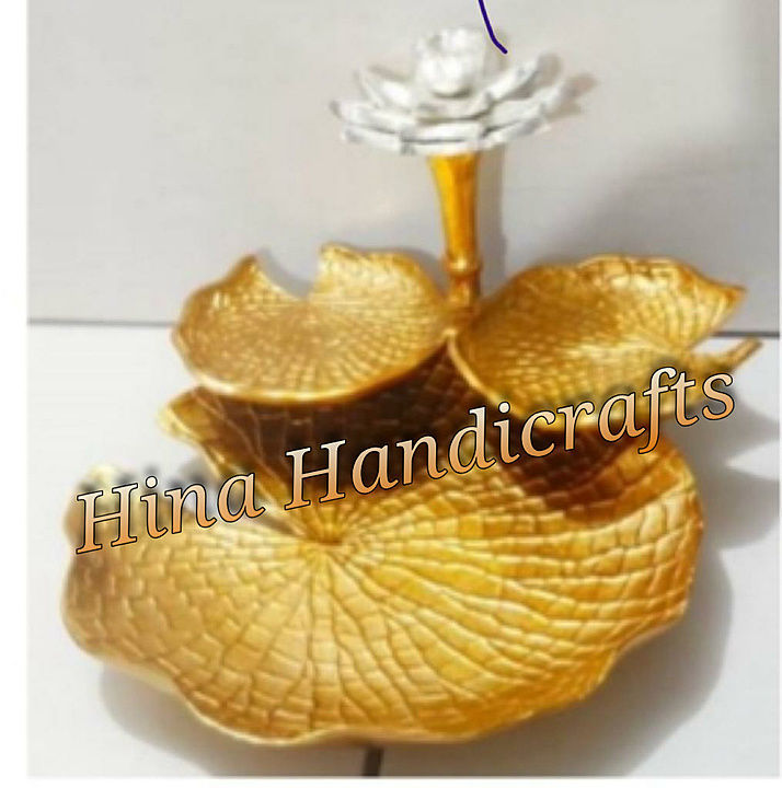 3 platter stand uploaded by Hina Handicrafts on 7/18/2020