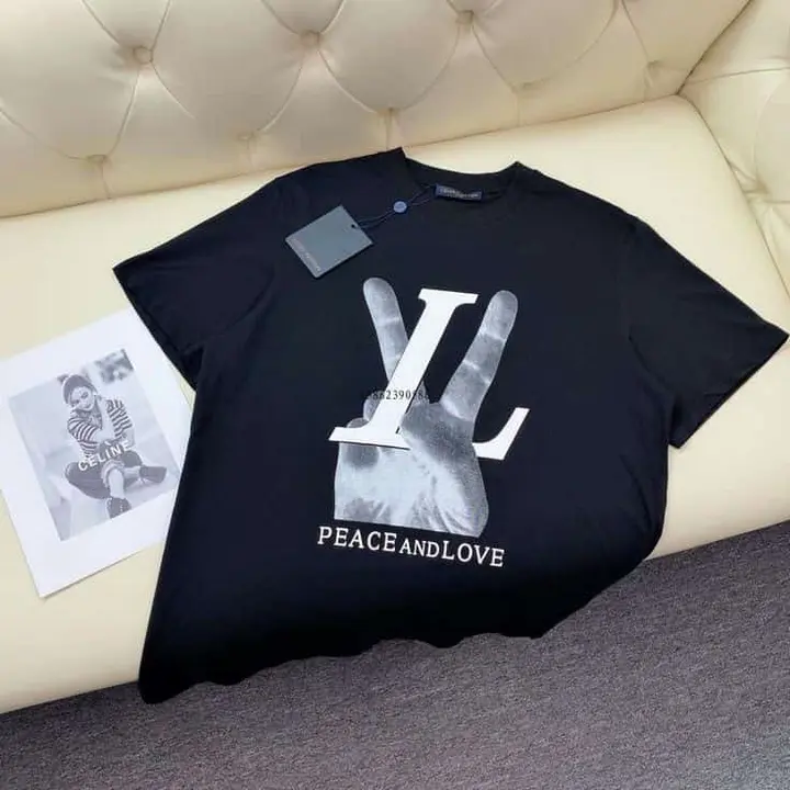 Louis Vuitton 💯
Nrml Sleeves t-shirt
Hvy Gsm 240+ 
M to XXL 
6 Colours *_(24Pcs Set)_* 
48Pcs Moq 
 uploaded by business on 2/25/2024