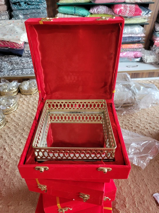 Metal per gold plated try 6"×6" uploaded by Brass and silver plated items on 2/27/2024