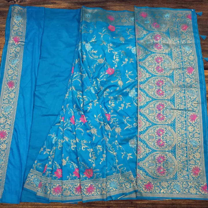 Women's Traditional Banarasi Jaal Pattern Floral Meenakari Silk Saree Zari Woven  uploaded by Silk creations on 2/28/2024