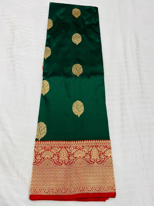 Pure banarsi katan handloom uploaded by Shakuntalam fabrics on 2/28/2024