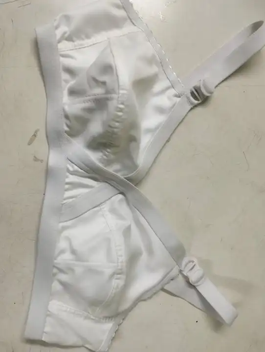 Stylish bra uploaded by Salmani undergarments on 3/4/2024