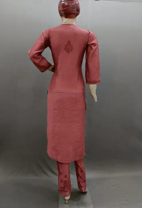 Set
Fabric chanderi silk
Kurti length 46
Size 38 to 44
Pant length 37
Thigh size 12
Ankle size 7
Dyb uploaded by Msk chikan udyog on 3/5/2024