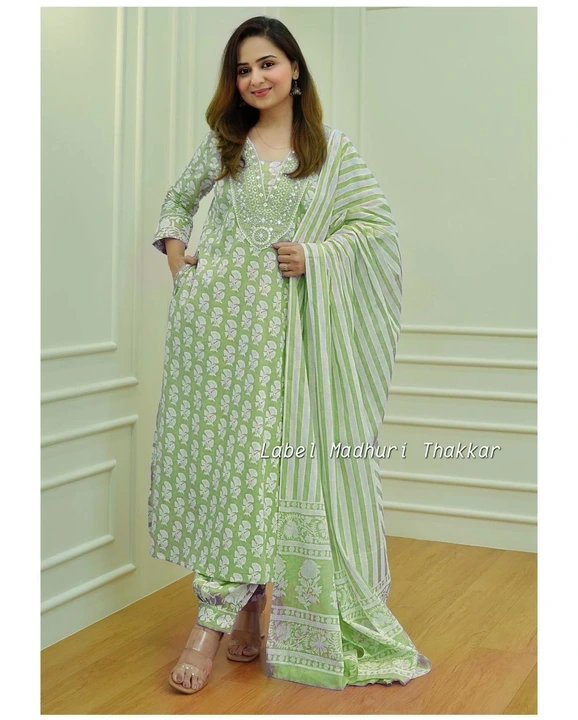 New straight Kurta set with prosin paint  uploaded by business on 3/6/2024