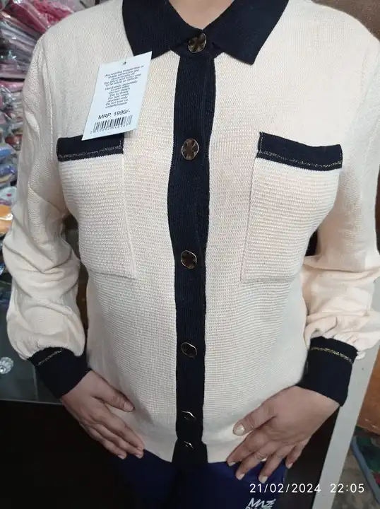 Imported quality warm top  uploaded by Nexus fashion  on 3/11/2024