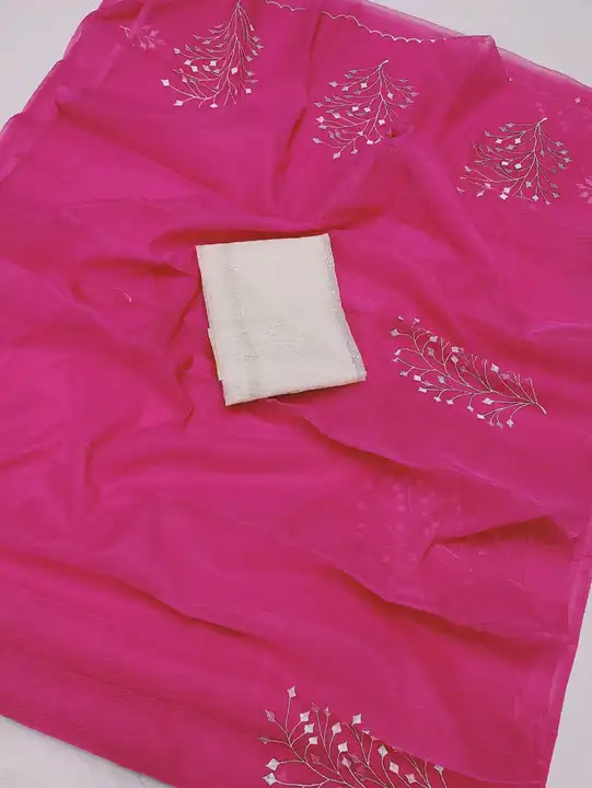 Product uploaded by Handloom fabric on 3/12/2024