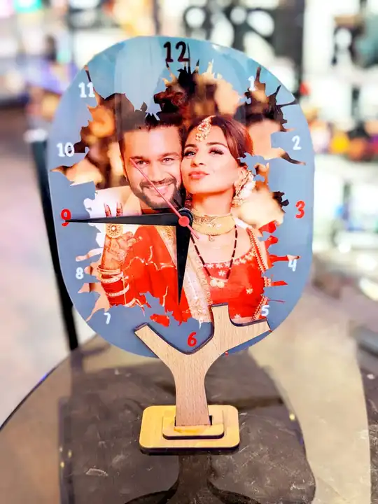 Post image clock with stand 

Any theme can be customised

@💯quality
💥 Taple top 

🔥Price: 
     12 inc-666/-

💥Required pics: 1
💥Free shipping(ST) inside tamilnadu