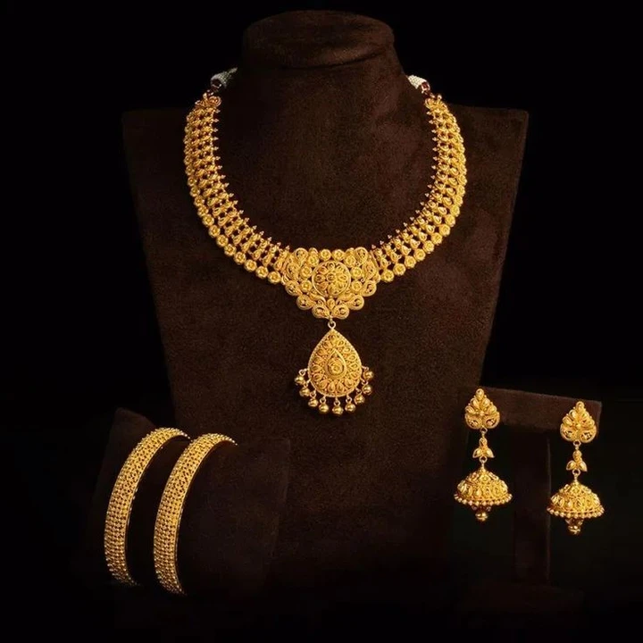 Jewellery gold 916 full set uploaded by Bullion gold seller on 3/16/2024
