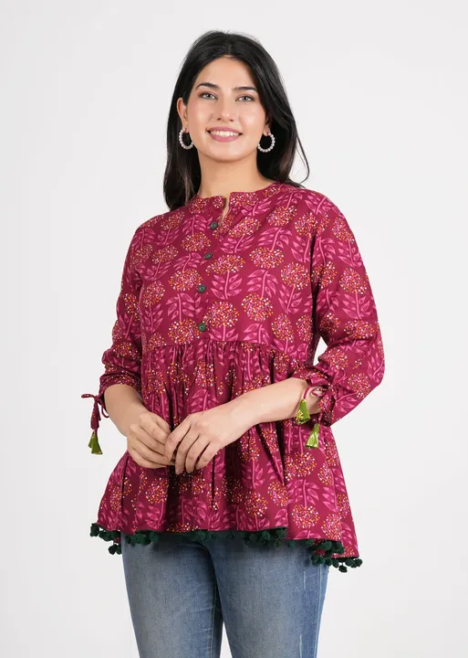 Ladies Rayon printed tops
Size:
S,M,L,XL,XXL,3XL,4XL,5XL
length- 28inch
Fabric-Rayon
Sleeves-3/4th
 uploaded by business on 3/22/2024