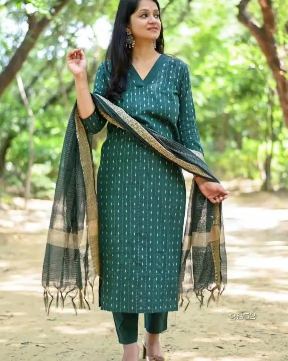 Post image *🌟💫 festival special 🌟💫*

*This season turn your everyday into special and strengthen your our * South cotton self weaving thread attire An eyeful beauty*

*South cotton self thread weaving rich fabric kurta and south cotton pant, South cotton dupatta*
🪻🪻🪻🪻🪻🪻

Length of kurta 45
Pant length 38
Dupatta length 2.5 metre

*Size-38,40,42,44,*

*Price:-945 Free shipping*

*Ready to decpach keep posting ✈️✈️✈️*