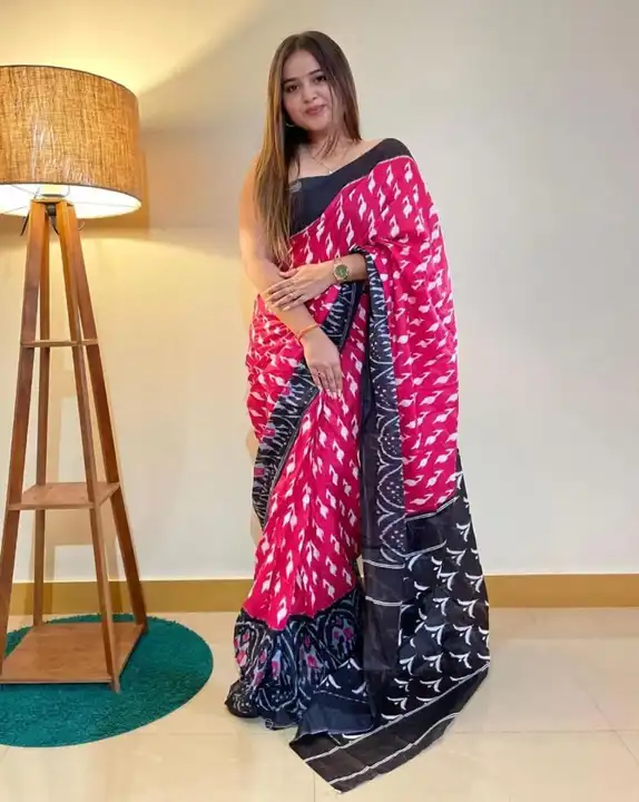 Post image 7865029688
🍁 *Mangalya New Design Launch* 🍁


*Saree Fabric* - Plain Linen 

*Work* - Digital Print.

*Saree length* - 6.30 Meter (With Digital Blouse)

*Blouse Fabric* - Plain Linen with digital print 

🍁🍁🍁🍁🍁🍁