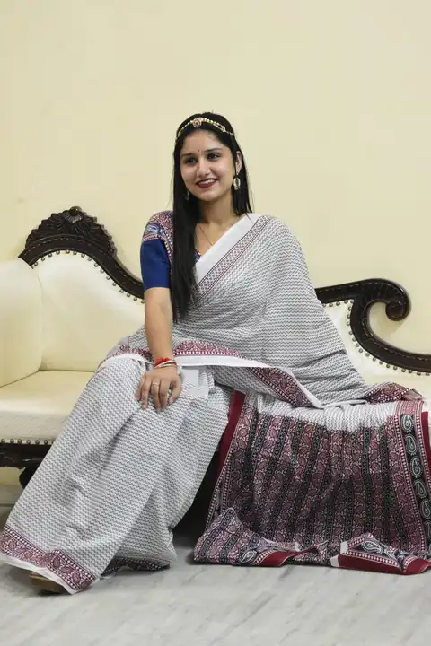 Cotton saree with blouse  uploaded by Mohit hand Prints on 4/2/2024