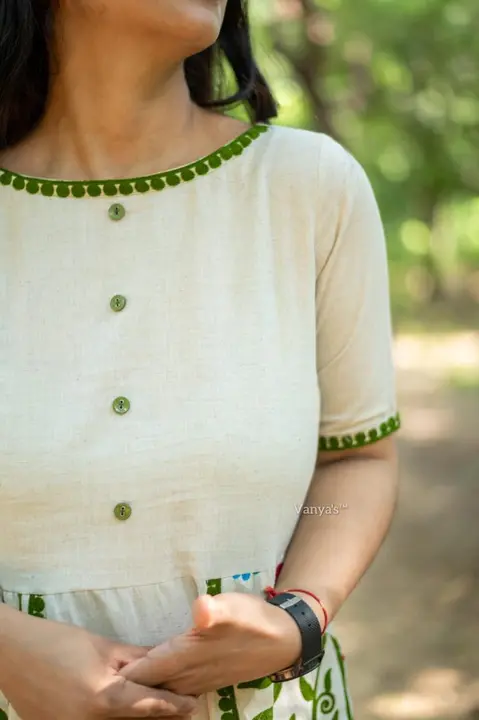 Post image Vc fashion exclusive 
Summer vibes ☀️

Well even When you are just  trying to  beat the heat, you can stay on-trend and stylish this summer by wearing this handloom attire 
Pure  khadi cotton fabric outfit giving you soothing and relaxed feel 

Length 39-40 inches 
 stylish pocket 

Fabric- khadi cotton handloom fabric.

Heavy aari thread  embroidery work 

*Size 36,38,40,42,44*

*Shop Price 699 Free shipping*

*Ready to dispatch ✈️✈️✈️✈️✈️* Full stock available