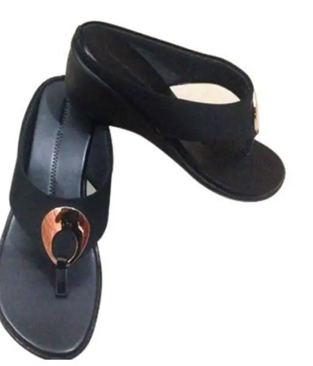Ladies chappal  uploaded by business on 4/4/2024
