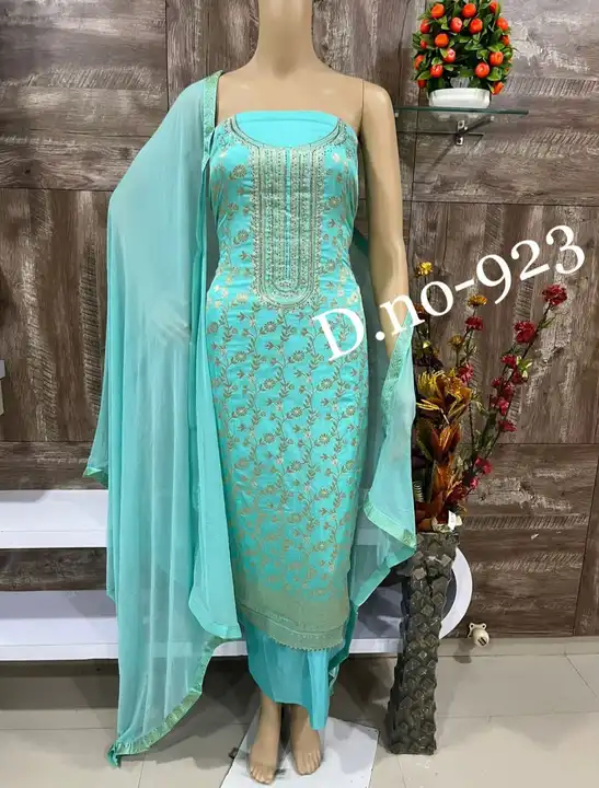 Banarsi suit with inner  uploaded by business on 4/6/2024