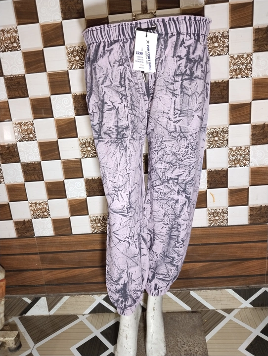 Ladis jogger uploaded by PDM CRAFT INDIA  on 4/6/2024