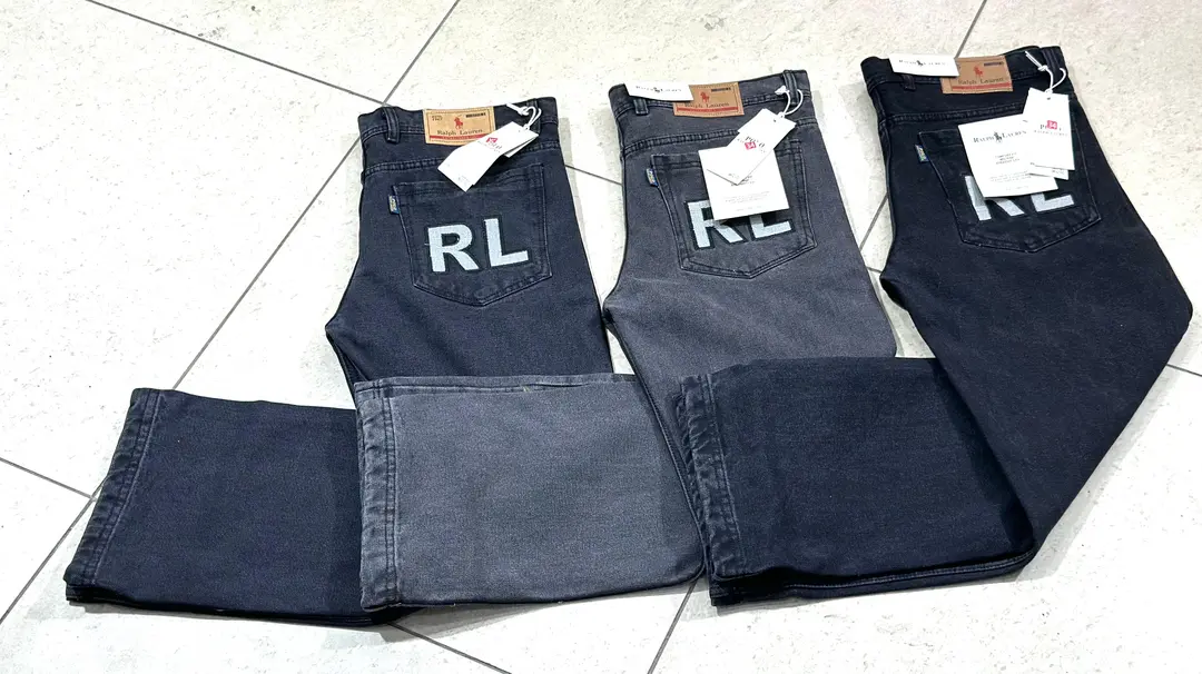 *😍 STRAIGHT JEANS 😍*

*FABRIC :  NON LYCRA KNEE CUT*   

*BRAND :  RL POLO*
 
 *SIZE : 28-30-30-32 uploaded by K.KALIA APPARELS  on 4/12/2024