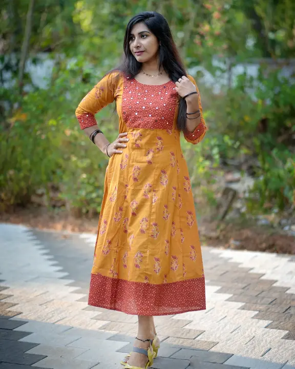Post image 🥰

✨Fabric Pure Cotton ✨
 Premium Kurthi.🌟
✨Panel cut Anarkali.✨
✨Handwork done in yoke and sleev ✨


Length 47-48

Size : M, L, XL, XXL,3XL 

 

Disclaimer🚨
Slight variations in color can be expected due to photographic lighting sources or your device settings