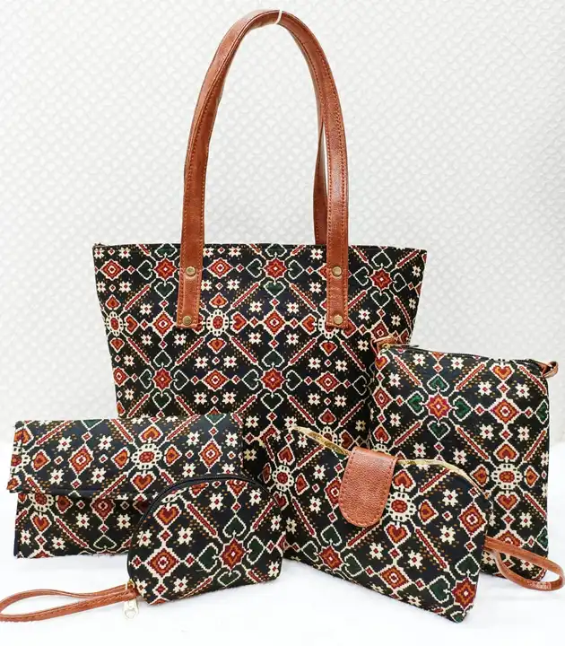 Hand bags  uploaded by The print house  on 4/15/2024