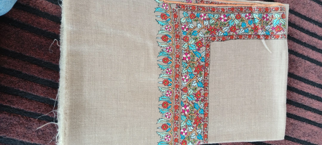 Pashmina shawl beautiful doordar paper mache work uploaded by Creation of handicrafts on 4/16/2024