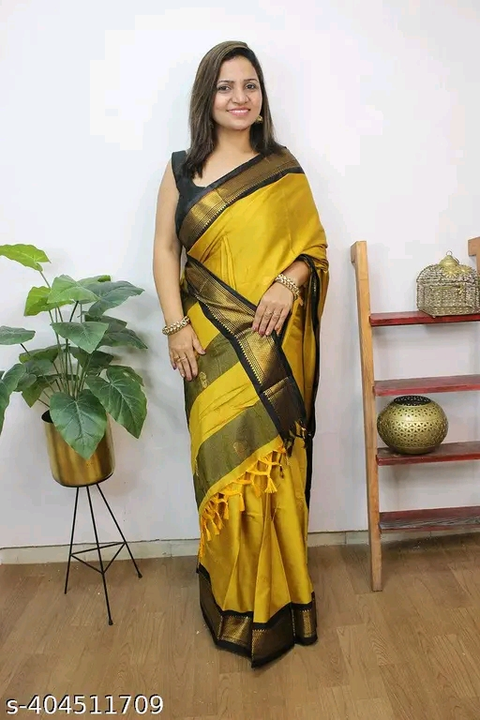 Women Kanjivaram silk saree uploaded by business on 4/16/2024