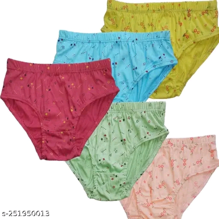 Post image Catalog Name: *Comfy Women Briefs*

Fabric: Cotton Blend
Pattern: Printed
Net Quantity (N): 5

Sizes: 
S (Waist Size: 30 in) 
M (Waist Size: 32 in) 
L (Waist Size: 34 in) 
XL (Waist Size: 36 in) 
XXL (Waist Size: 38 in) 
XXXL (Waist Size: 40 in) 

Dispatch: 1 Day

Price: 250