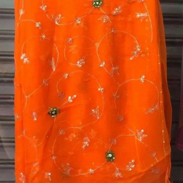 9983344462.   Nazmjn SHIFFON FABRIC SAREE

KASAB WORK HEAVY JAAL ALL OVER SAREE

WITH BLOUSE  WORK 
 uploaded by Gotapatti manufacturer on 4/21/2024